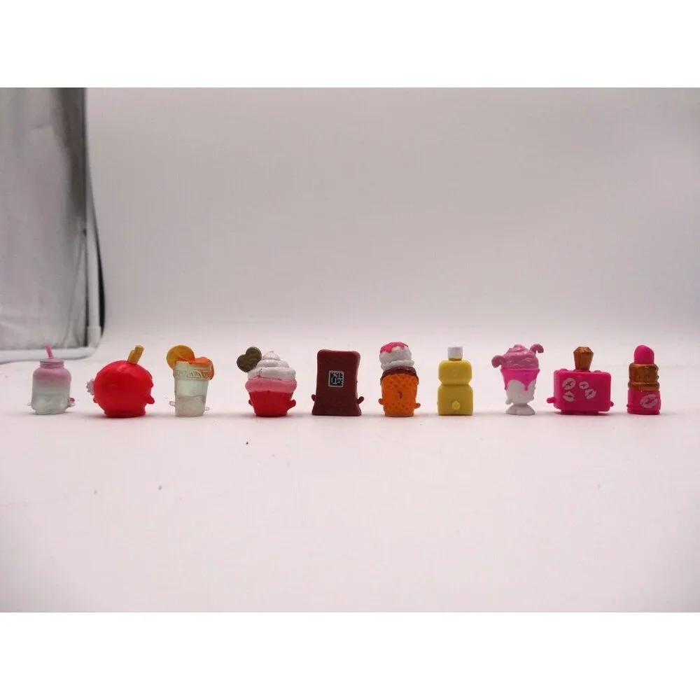 Shopkins Figures Truck Drinks Meltin Muffin‎ Christmas Holiday Bunny Charli More